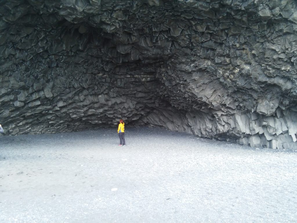 Basalthöhle bei Reynisfjara